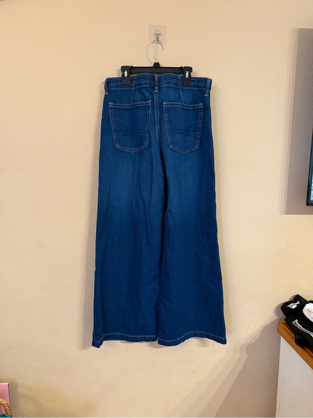 American Eagle Sydney Sweeney Dreamy Drape Super Low Rise Wide Leg Jeans - Picture 5 of 8